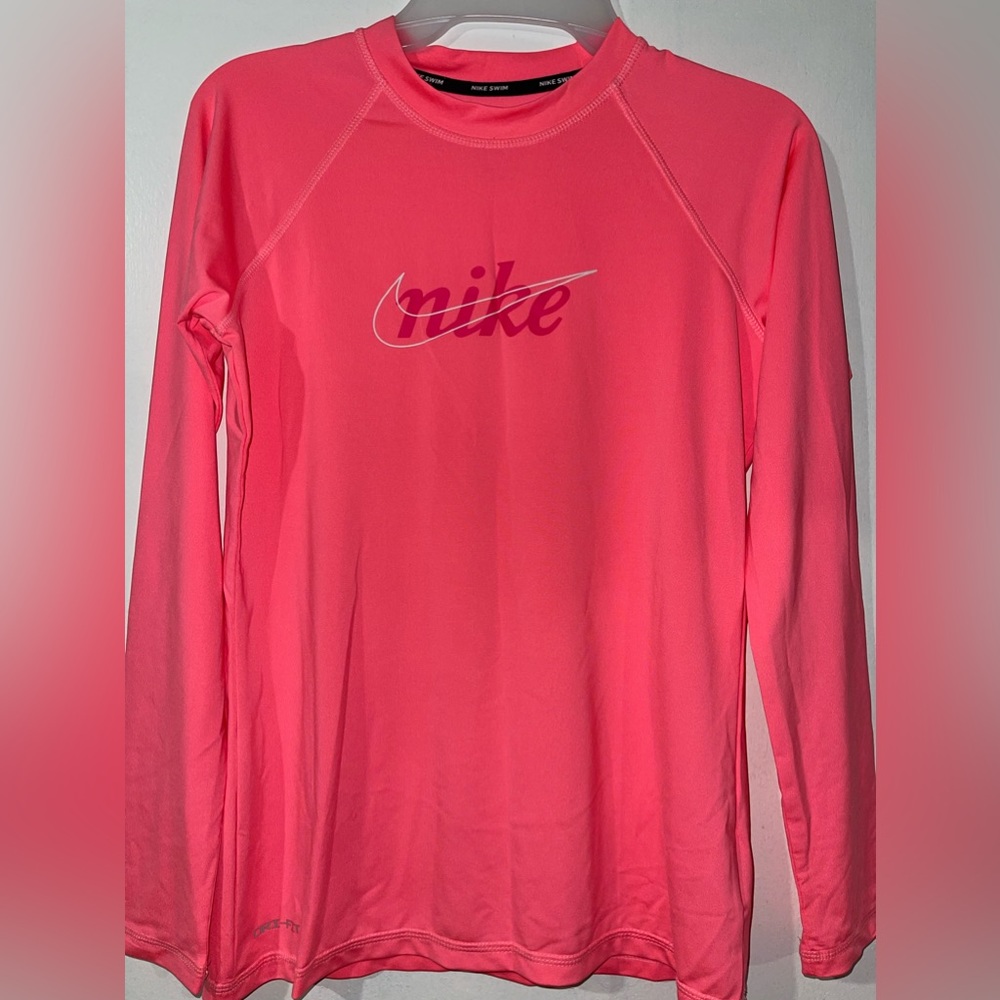 Size Small. Hot pink. Nike Dri-Fit.